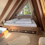Gemuetliches In Der Eifel Mit Pool, Tennisplatz, Minigolf Und Nahem