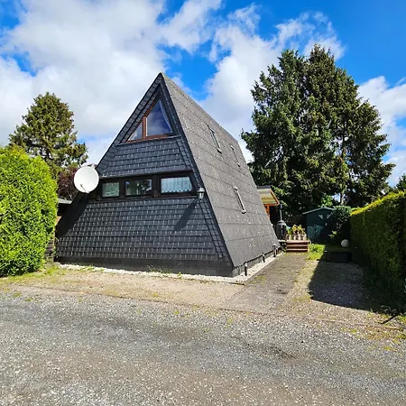 Gemuetliches In Der Eifel Mit Pool, Tennisplatz, Minigolf Und Nahem Holiday home